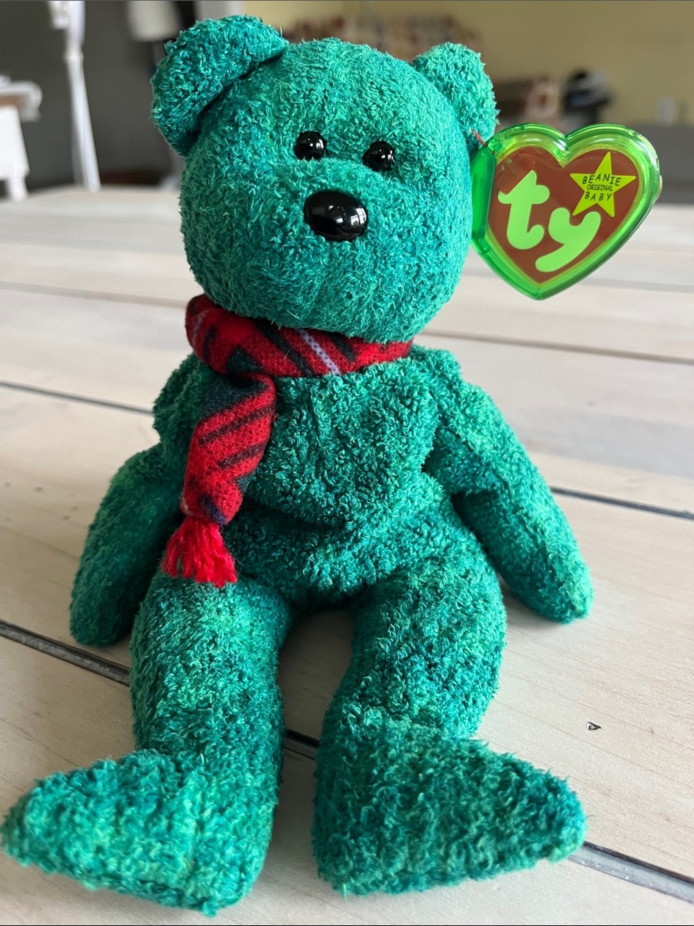 Ty 1999 Wallace Beanie Baby Green Plush Bear with Red Striped Scarf